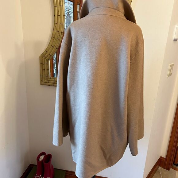 Women’s Akris 100% camel hair double face coat size 8 made in Italy - Picture 5 of 10